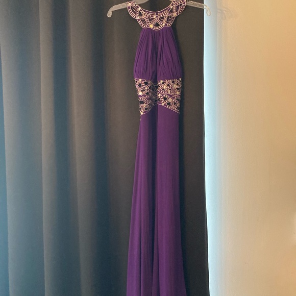 Prom dress - Picture 2 of 5